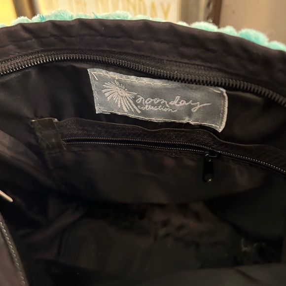 Versatile pouch - Picture 5 of 6